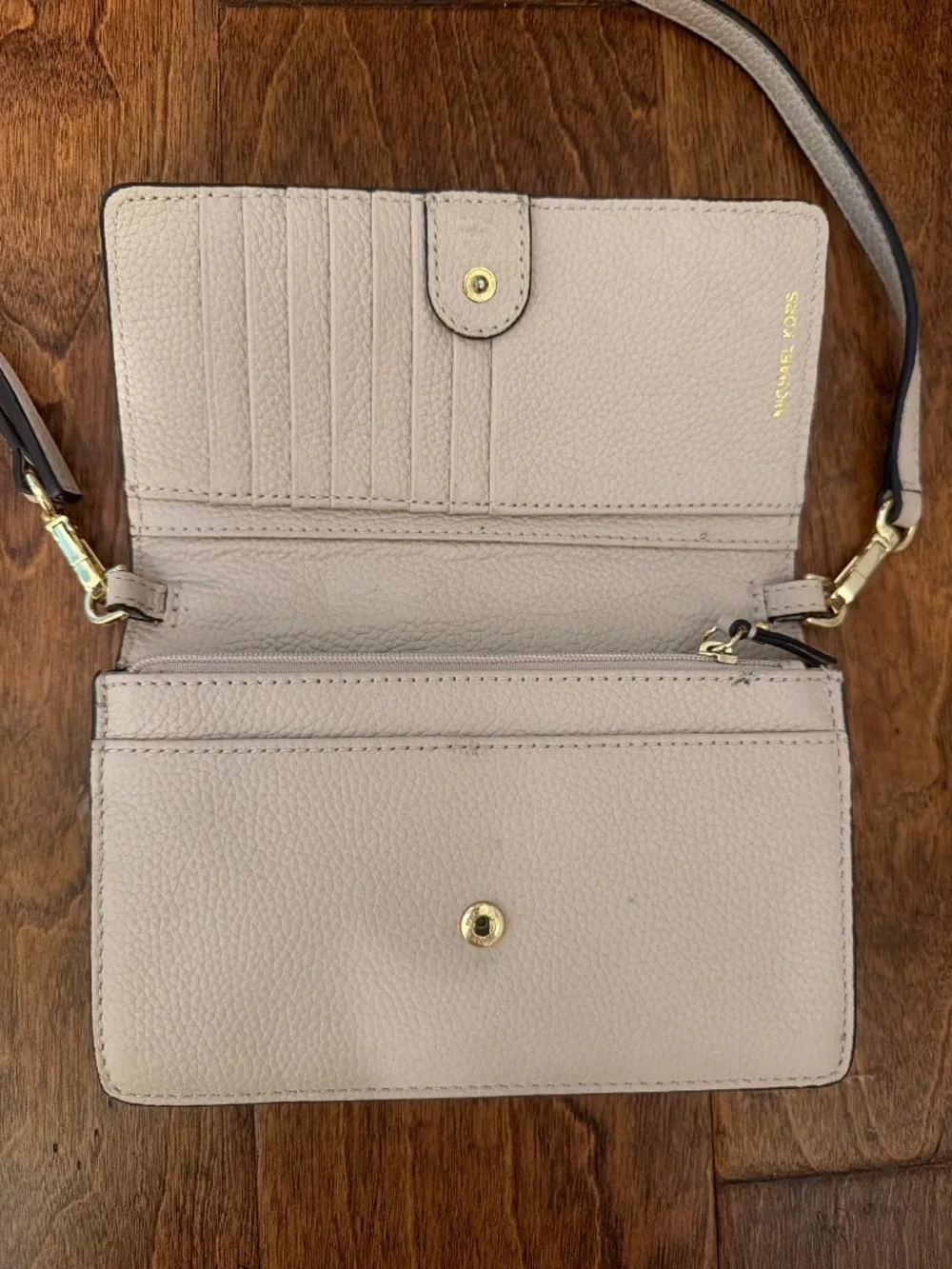 Micheal Kors Crossbody